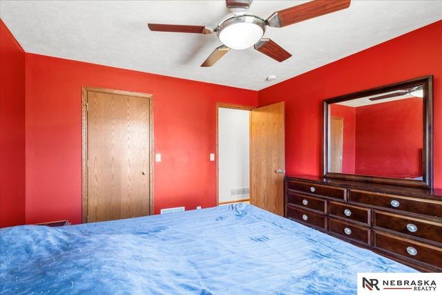 10830 Northloch Street, Waverly, NE 68462