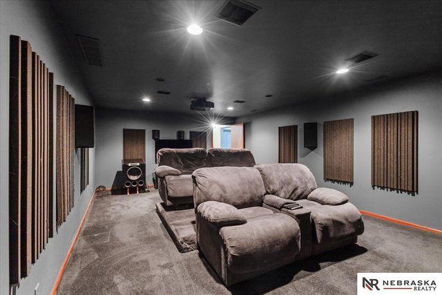 10830 Northloch Street, Waverly, NE 68462