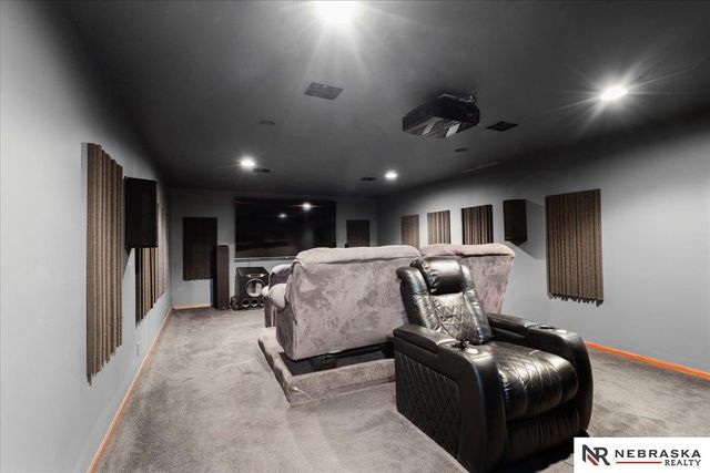 10830 Northloch Street, Waverly, NE 68462