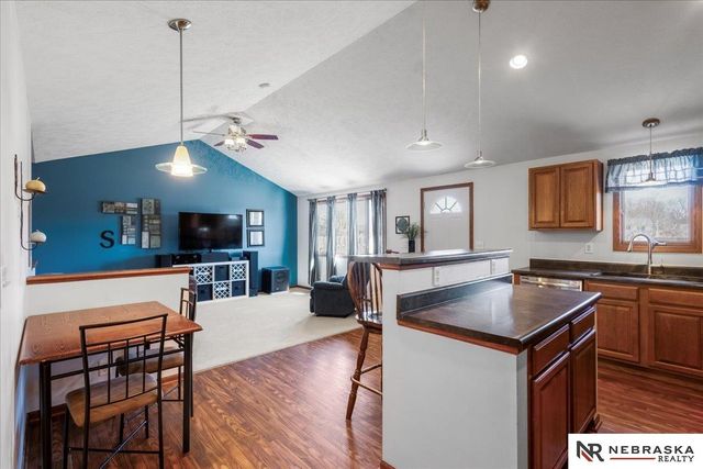 10830 Northloch Street, Waverly, NE 68462