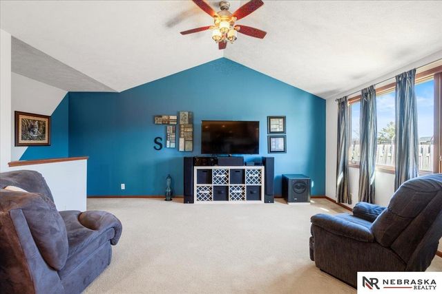 10830 Northloch Street, Waverly, NE 68462