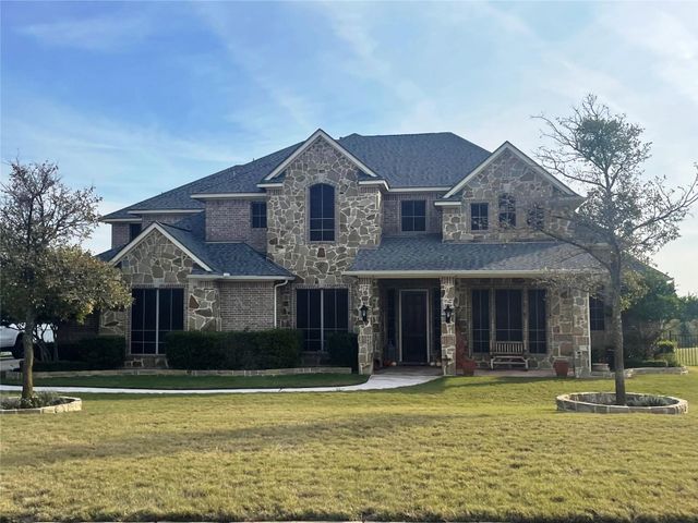 1020 Hilltop Drive, Lavon, TX 75166