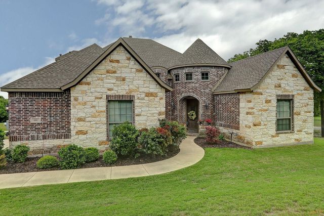 1020 Hilltop Drive, Lavon, TX 75166