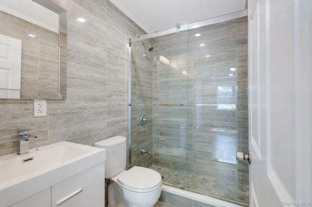 147-48 76th Road, Flushing, NY 11367
