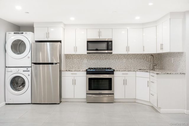 147-48 76th Road, Flushing, NY 11367