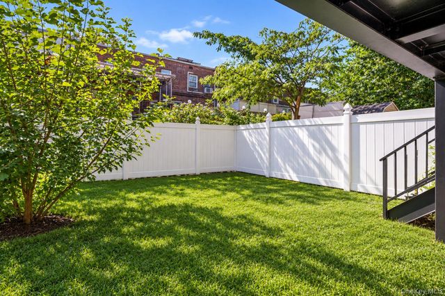 147-48 76th Road, Flushing, NY 11367