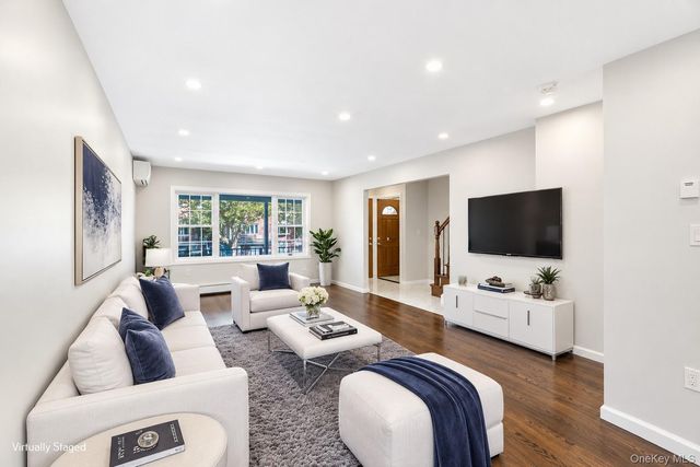 147-48 76th Road, Flushing, NY 11367