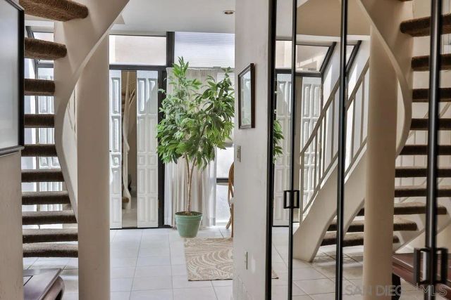 835 D Ave 4, Coronado, CA 92118