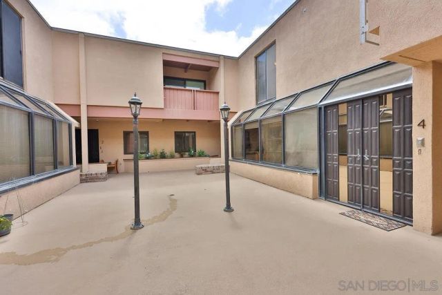 835 D Ave 4, Coronado, CA 92118