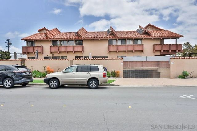 835 D Ave 4, Coronado, CA 92118