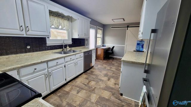 1996 Putter Circle NE, Arab, AL 35016