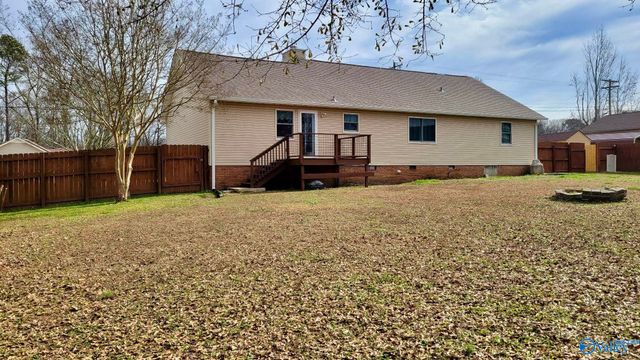 1996 Putter Circle NE, Arab, AL 35016