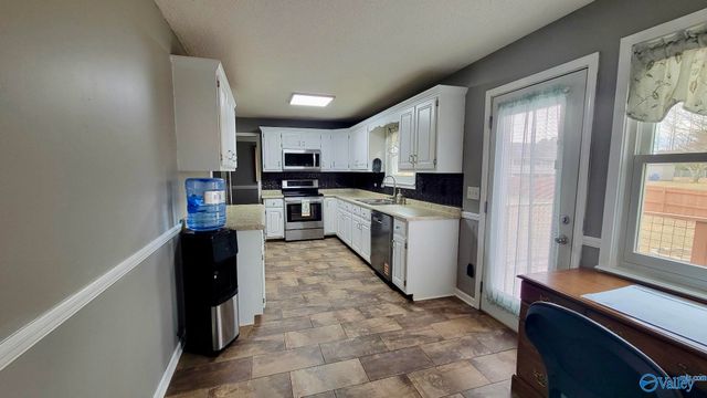 1996 Putter Circle NE, Arab, AL 35016