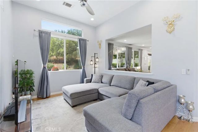 18304 Avocet Court, Canyon Country, CA 91387
