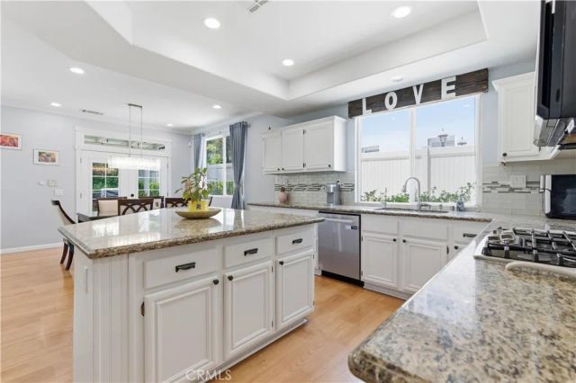 18304 Avocet Court, Canyon Country, CA 91387