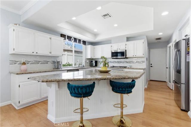 18304 Avocet Court, Canyon Country, CA 91387