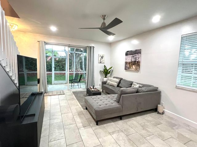 2046 Madeira Drive, Weston, FL 33327
