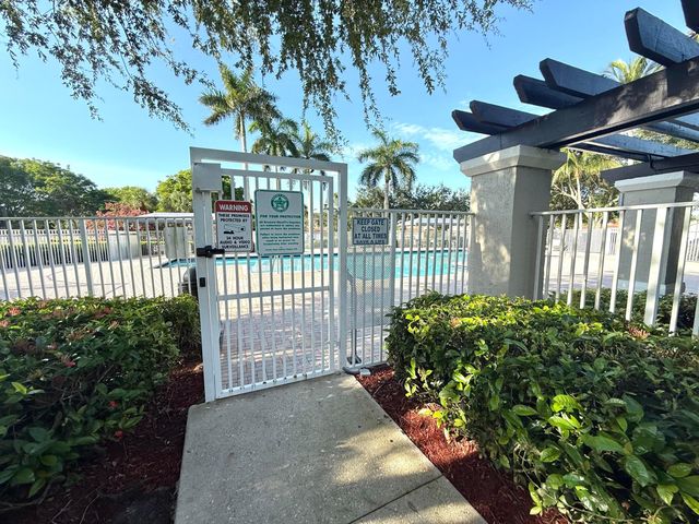2046 Madeira Drive, Weston, FL 33327