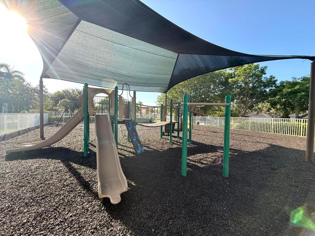 2046 Madeira Drive, Weston, FL 33327