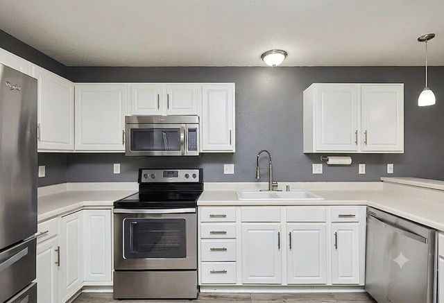 8610 Ep True Parkway 7004, West Des Moines, IA 50266