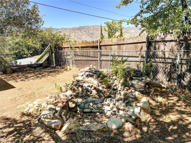 200 Jones Street, Bodfish, CA 93205