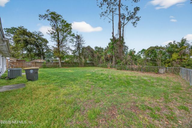 726 PERRYMAN Lane W, Jacksonville, FL 32221