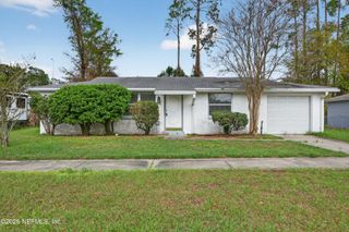 726 PERRYMAN Lane W, Jacksonville, FL 32221