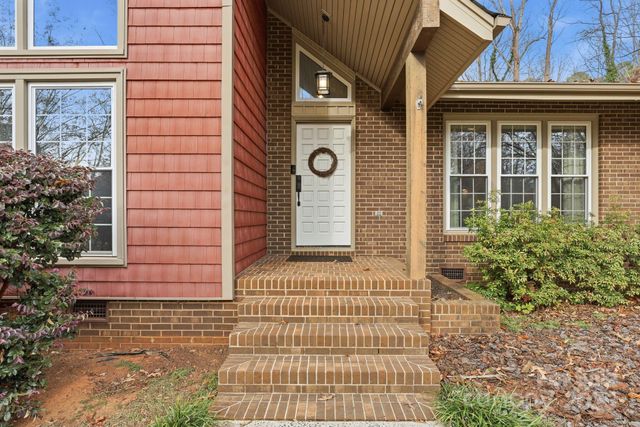 301 Chestnut Lane, Statesville, NC 28625