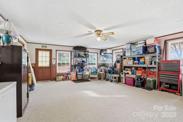 301 Chestnut Lane, Statesville, NC 28625