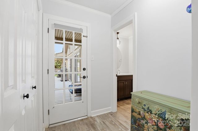 301 Chestnut Lane, Statesville, NC 28625