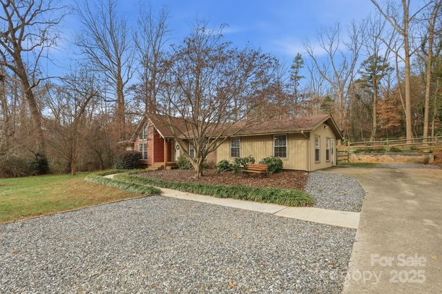 301 Chestnut Lane, Statesville, NC 28625