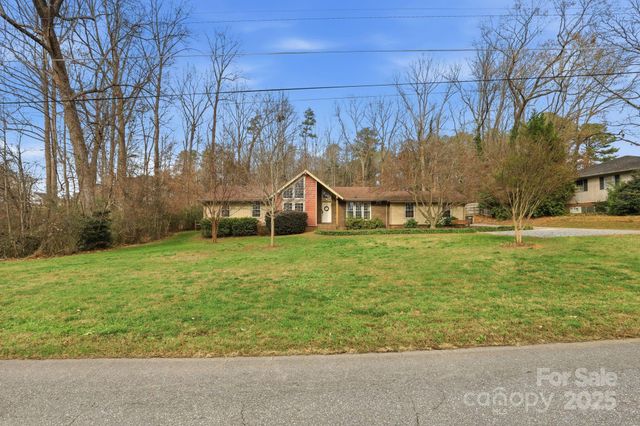 301 Chestnut Lane, Statesville, NC 28625