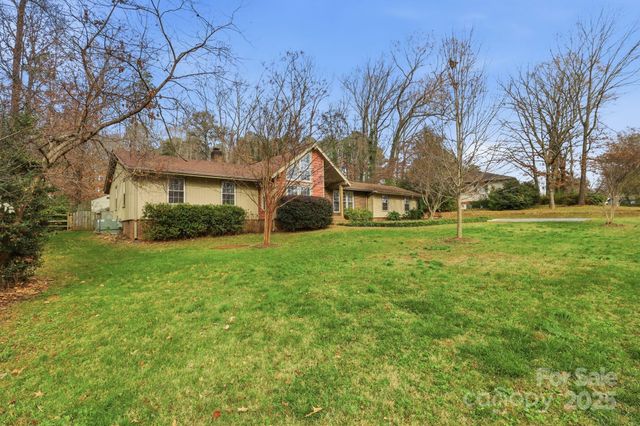 301 Chestnut Lane, Statesville, NC 28625