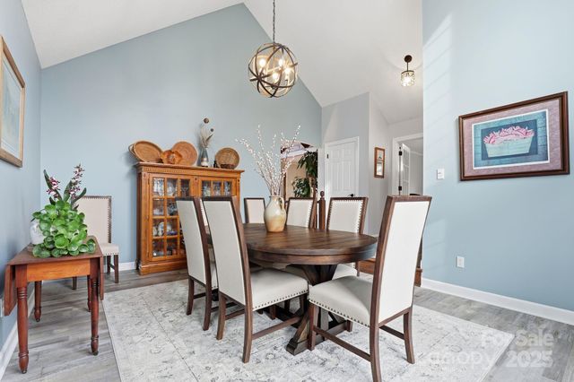 301 Chestnut Lane, Statesville, NC 28625