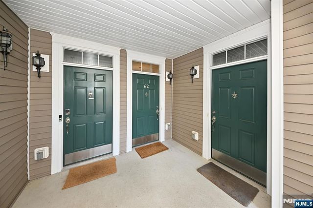 62 Autumn Way 69, Montvale, NJ 07645