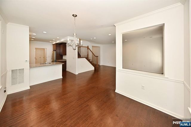 62 Autumn Way 69, Montvale, NJ 07645