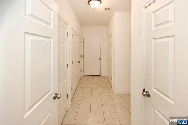 62 Autumn Way 69, Montvale, NJ 07645