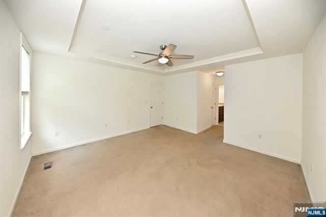 62 Autumn Way 69, Montvale, NJ 07645