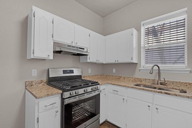 408 Nino Aguilera Street, El Paso, TX 79901