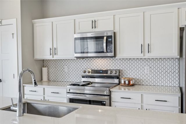 604 NE Pearl Drive, Ankeny, IA 50021