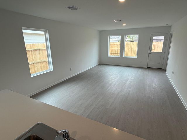 434 Southern Magnolia Way, Magnolia, TX 77354