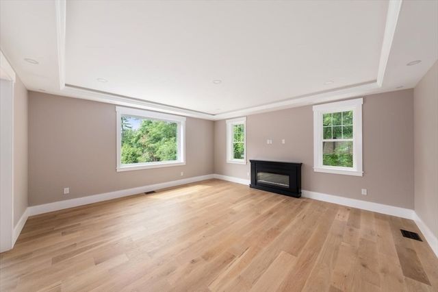 22 Magnolia Road, Natick, MA 01760