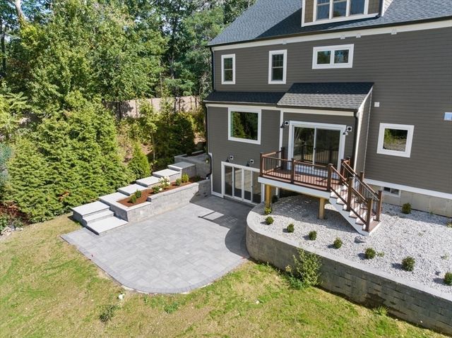 22 Magnolia Road, Natick, MA 01760