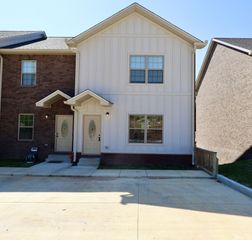 500 Peachers Mill Rd Unit B4, Clarksville, TN 37042