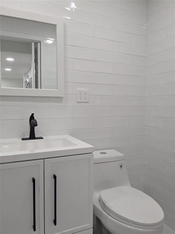 21 SE 11th Avenue Unit 1, Fort Lauderdale, FL 33301