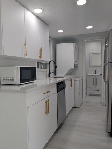 21 SE 11th Avenue Unit 1, Fort Lauderdale, FL 33301
