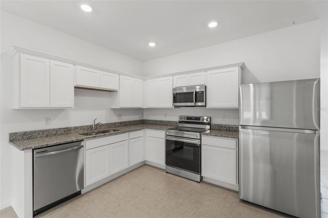 358 CADBERRY PLACE, St Cloud, FL 34771