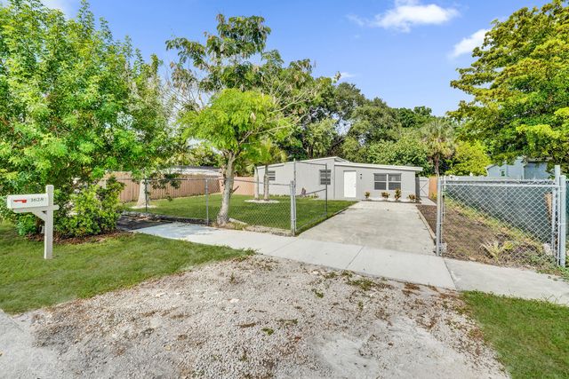 1628 NW 11TH Street, Fort Lauderdale, FL 33311