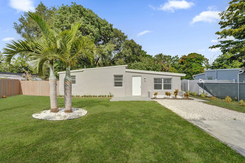 1628 NW 11TH Street, Fort Lauderdale, FL 33311