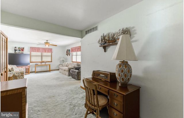 313 DREXEL AVE, Blackwood, NJ 08012